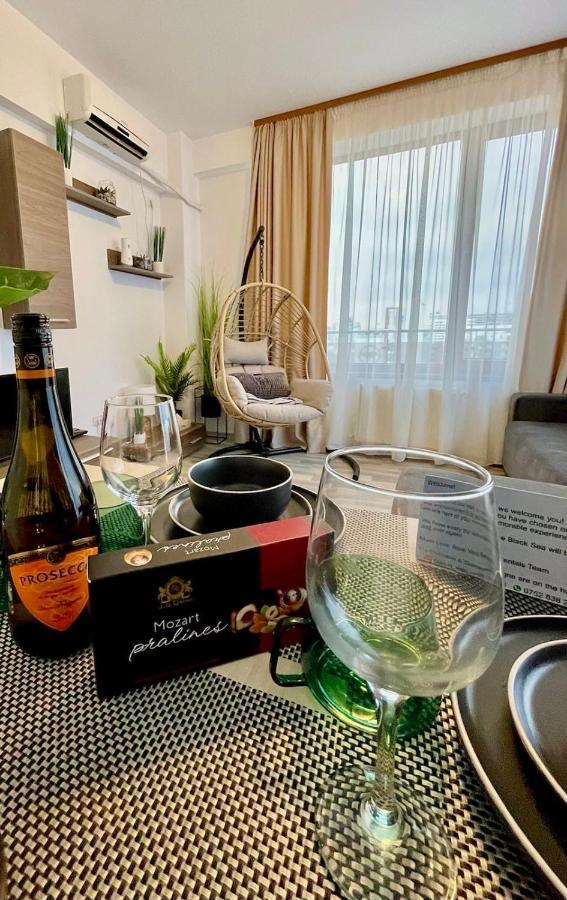 Aqua Vista Nuba - Vedere Top La Mare Si Lac - Apartament 2 Camere Summerland - Mamaia Exteriör bild